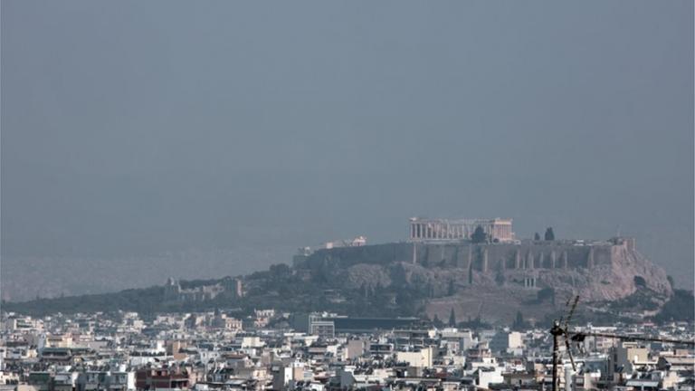 Οδηγίες του ΚΕΕΛΠΝΟ για τον καπνό από τη φωτιά στην Εύβοια