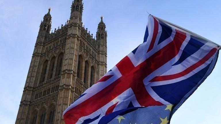 Το 52% των Βρετανών τάσσεται υπέρ της διεξαγωγής δημοψηφίσματος για μια οριστική συμφωνία για Brexit