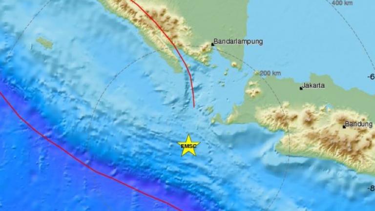  Σεισμός 7 Ρίχτερ στην Ινδονησία - Προειδοποίηση για τσουνάμι