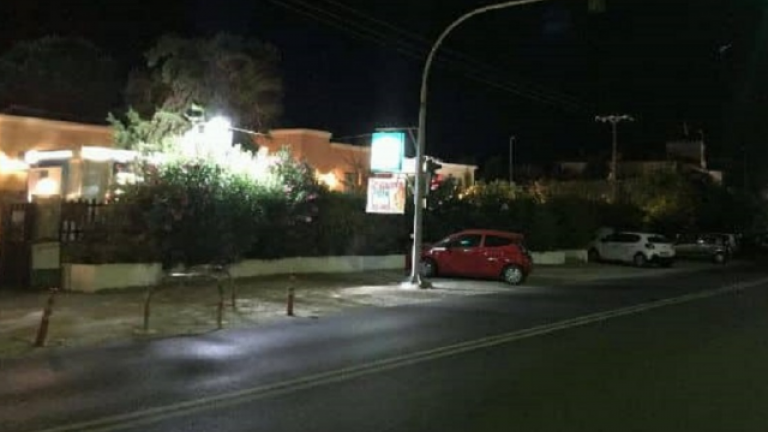 Χαλκιδική: Οδηγός παρέσυρε και εγκατέλειψε ζευγάρι - Νεκρός ο πατέρας, τραυματίας η μητέρα
