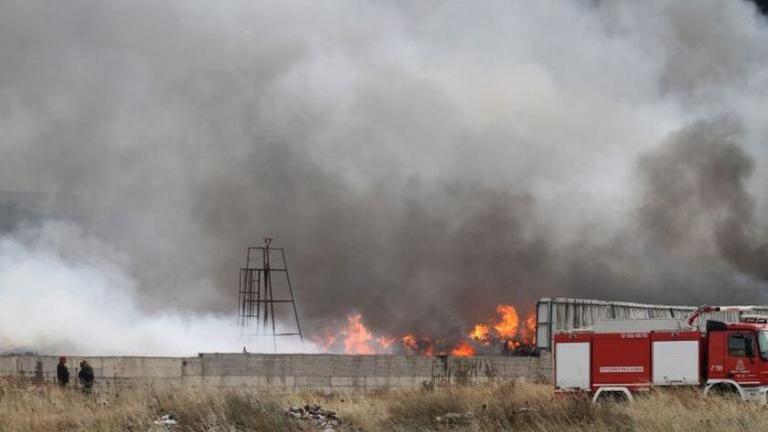 Πυρκαγιά σε βιοτεχνία στον Ασπρόπυργο Αττικής	