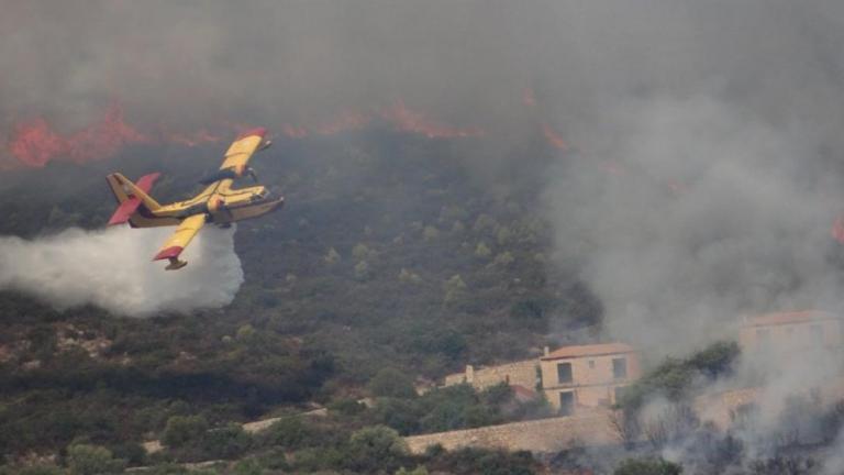 Φωτιά στη Ζάκυνθο: Άργησαν να επέμβουν τα εναέρια μέσα πυρόσβεσης, καταγγέλει ο δήμαρχος