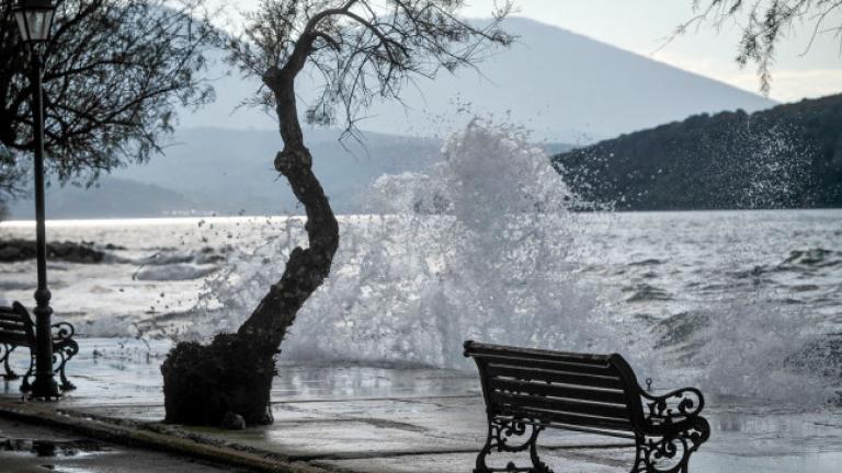 Καιρός: Βοριάδες 7 έως 8 μποφόρ και 32 βαθμούς θερμοκρασία για αύριο Δευτέρα