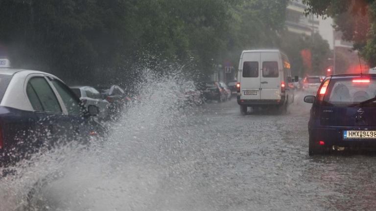 ΚΑΙΡΟΣ 24/9/2019: Χαλάει ο καιρός με ισχυρές βροχές, ακόμη και τοπικές χαλαζοπτώσεις, έως την Τετάρτη