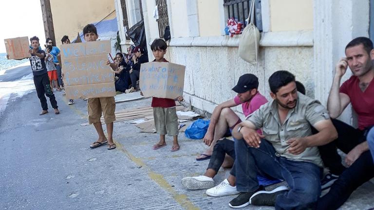 «Συνθήκες μειωμένης κυριαρχίας στα νησιά επιδιώκει με το μεταναστευτικό η Τουρκία»