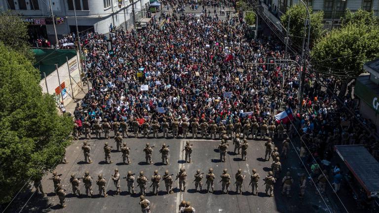  Χιλή: Ήρθη η κατάσταση εκτάκτου ανάγκης - Ο επίσημος απολογισμός των θυμάτων αυξήθηκε στους 20 νεκρούς