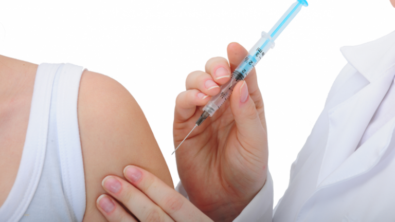 Εμφανίστηκε η γρίπη - Το πρώτο σοβαρό κρούσμα - Ποιοι και πότε πρέπει να κάνουν το εμβόλιο