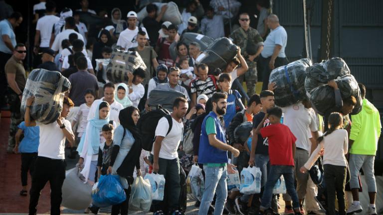 Το σχέδιο της κυβέρνησης για την απόδοση ΑΜΚΑ σε μετανάστες