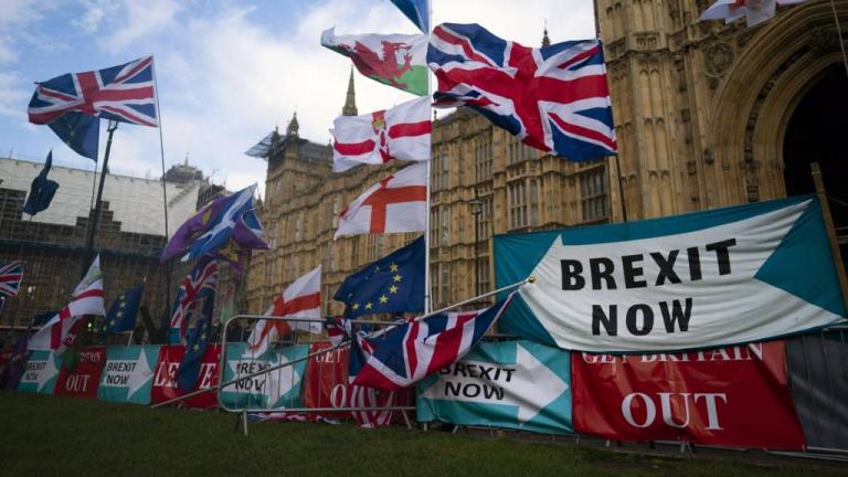 Brexit: Ο Τζόνσον παίζει το παιγνίδι των αριθμών εν όψει της αυριανής ψηφοφορίας στην Βουλή των Κοινοτήτων