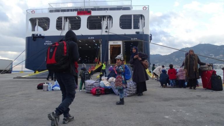 Χίλιοι αιτούντες άσυλο θα μετακινηθούν στην ενδοχώρα μέχρι τη Δευτέρα