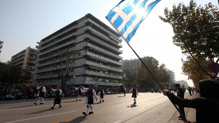 Περηφάνια και συγκίνηση από τη μεγάλη παρέλαση στη Θεσσαλονίκη