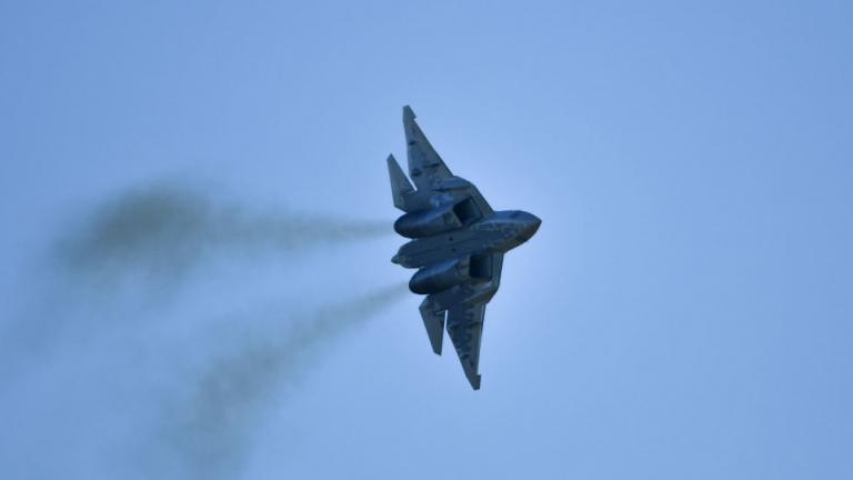 Γιατί οι Ρώσοι λένε ότι το Su-57 είναι καλύτερο από τα F-35 και F-22 (ΒΙΝΤΕΟ)