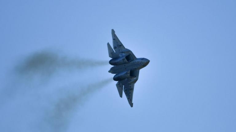 Γιατί οι Ρώσοι λένε ότι το Su-57 είναι καλύτερο από τα F-35 και F-22 (ΒΙΝΤΕΟ)