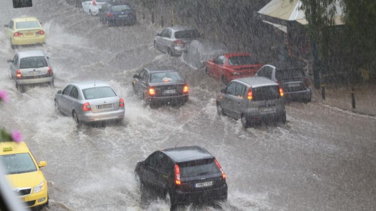 Καιρός: Πλησιάζει αγριεμένη η «Βικτώρια» -  Σφοδρές καταιγίδες – Θυελλώδεις άνεμοι - Αναλυτική πρόγνωση