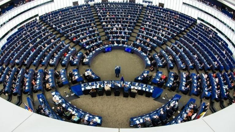 Το Ευρωπαϊκό Κοινοβούλιο αναμένεται να εγκρίνει οριστικά τη νέα Κομισιόν