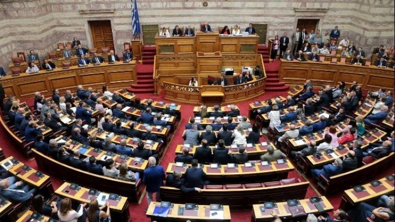 Αναθεώρηση του Συντάγματος: Στην Ολομέλεια η ποινική ευθύνη υπουργών και η ψήφος των Ελλήνων εξωτερικού