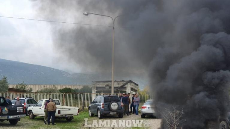 «Θα γίνει Κούγκι! Δεν υα δεχθούμε μετανάστες» δηλώνουν οι κάτοικοι στο Αυλάκι Φθιώτιδας (ΒΙΝΤΕΟ-ΦΩΤΟ)