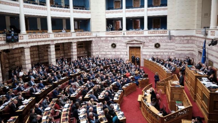Αναθεώρηση Συντάγματος: ΝΑΙ στην εκλογή του ΠτΔ και την ψήφο των Ελλήνων του εξωτερικού
