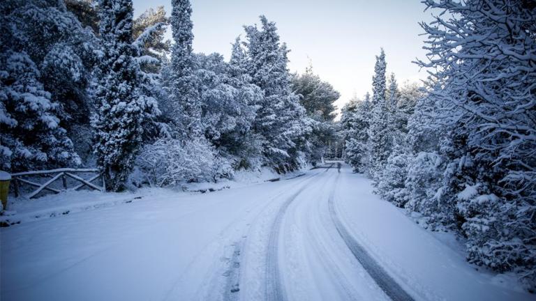 Κακοκαιρία: Επέλαση της «Ζηνοβίας» με χιόνια, παγετό και χαμηλές θερμοκρασίες