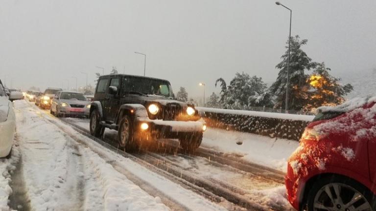 Κακοκαιρία: Άνοιξαν και τα δύο ρεύματα στην Αθηνών-Λαμίας