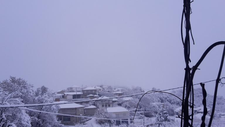 Με άγριες διαθέσεις μπήκε ο χειμώνας στη Βόρεια Ελλάδα και στη Θεσσαλία