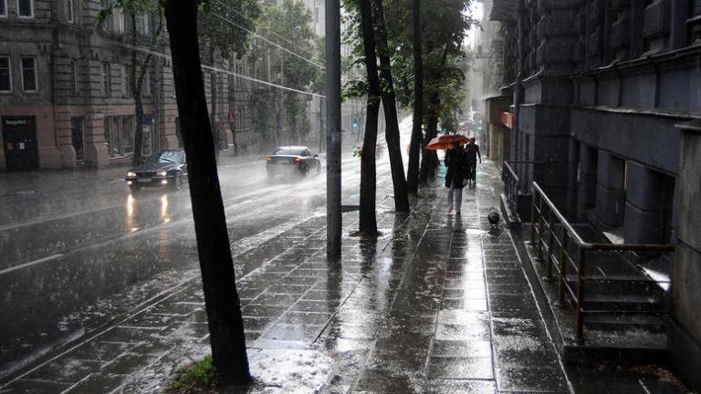 Καιρός (26/01): Βροχές και καταιγίδες 