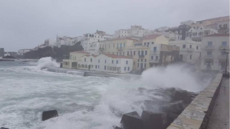 Πάλι χωρίς ρεύμα Άνδρος και Τήνος λόγω της κακοκαιρίας