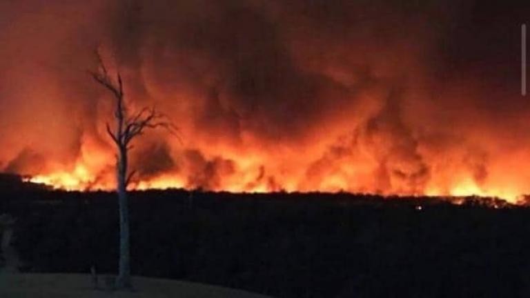 Αυστραλία - Φωτιές: «Δαιμονικό πρόσωπο» σχηματίζεται μέσα στις φλόγες στην Αυστραλία (ΒΙΝΤΕΟ)