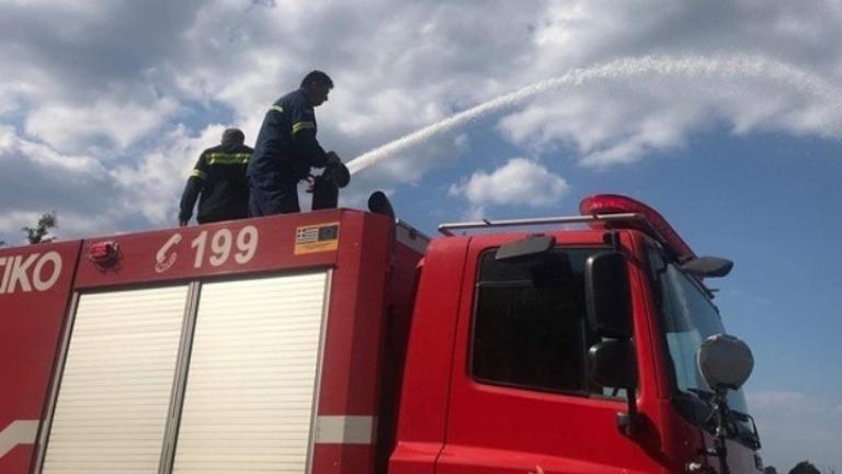 Υπό έλεγχο η φωτιά σε διαμέρισμα στα Μελίσσια - Απομακρύνθηκαν με ασφάλεια 4 άτομα