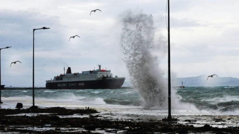 Ποια δρομολόγια δεν εκτελούνται λόγω των ισχυρών ανέμων