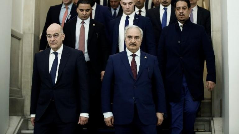 Ολοκληρώθηκε η συνάντηση Δένδια-Χάφταρ