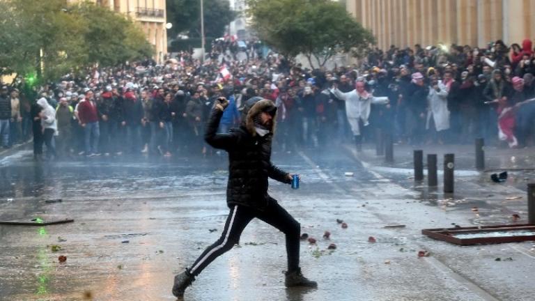 400 άνθρωποι τραυματίσθηκαν σε συγκρούσεις στη Βηρυτό