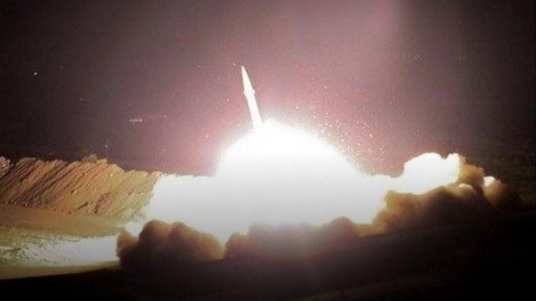 Επίθεση του Ιράν εναντίον βάσεων των ΗΠΑ στο Ιράκ - Εκτοξεύτηκαν «τουλάχιστον 35 πύραυλοι»