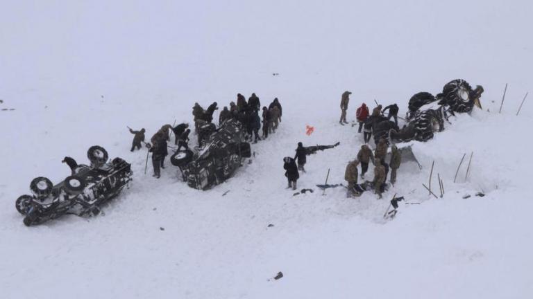 Τουλάχιστον 23 νεκροί από τη χιονοστιβάδα στην Τουρκία 
