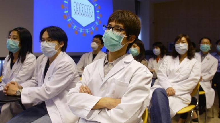 Κίνα: «Επείγουσα ανάγκη» για ιατρικές μάσκες εν μέσω έξαρσης του κοροναϊού