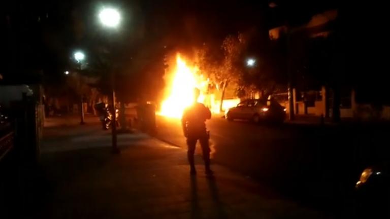 Έκρηξη σε αυτοκίνητο εκδότη εφημερίδας στην Αγ. Βαρβάρα (βίντεο)