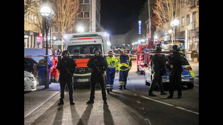 Νέες αποκαλύψεις για το μακελειό στη Γερμανία: Από το ίντερνετ αγόρασε το όπλο ο δράστης