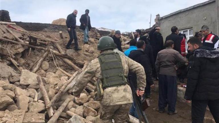  Σεισμός 5,7 Ρίχτερ στην Τουρκία –  Νεκροί και εγκλωβισμένοι 