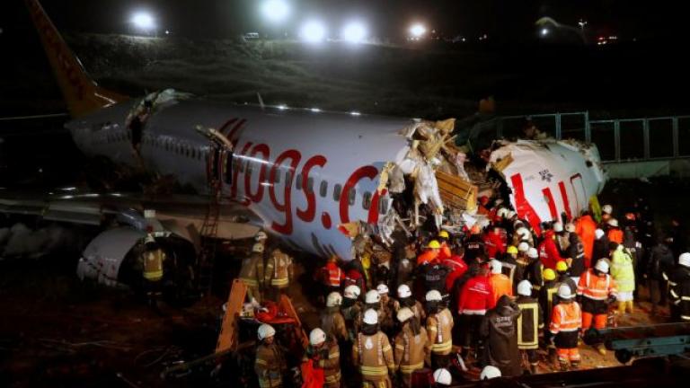 Συντριβή Boeing 737 στην Κωνσταντινούπολη: Δραματικές μαρτυρίες επιβατών 