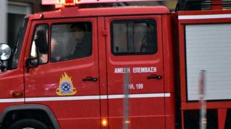 Πυρκαγιά σε οικία στη Λιοσίων - Διεκόπη η κυκλοφορία