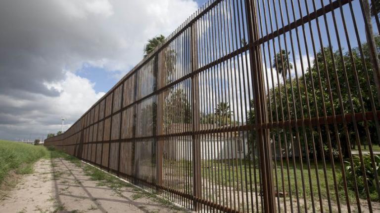 «Κόβει» F-35 ο Τραμπ για να βρει χρήματα για να χτίσει το τείχος στα σύνορα με το Μεξικό