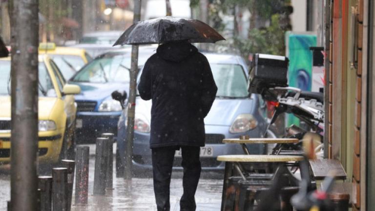 Καιρός 19/2: Το ανοιξιάτικο σκηνικό αλλάζει από το απόγευμα - Πού θα βρέξει