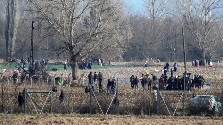 Έβρος: Τούρκοι κτυπούν πρόσφυγες που προσπαθούν να γυρίσουν πίσω από τα σύνορα (ΒΙΝΤΕΟ ΝΤΟΚΟΥΜΕΝΤΟ)
