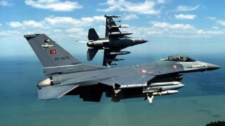 Ζεύγη τουρκικών F-16 πέταξαν πάνω από Ανθρωποφάγους, Μακρονήσι και Οινούσες