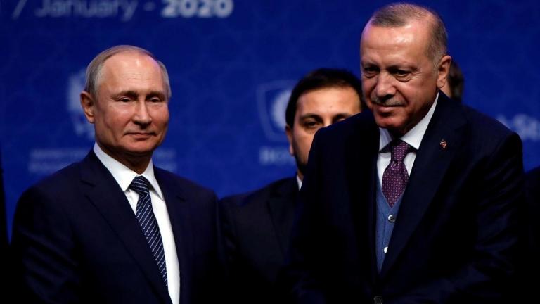 Παγωμάρα! Ο Ερντογάν απέφυγε να δώσει το χέρι του στον Πούτιν (βίντεο)
