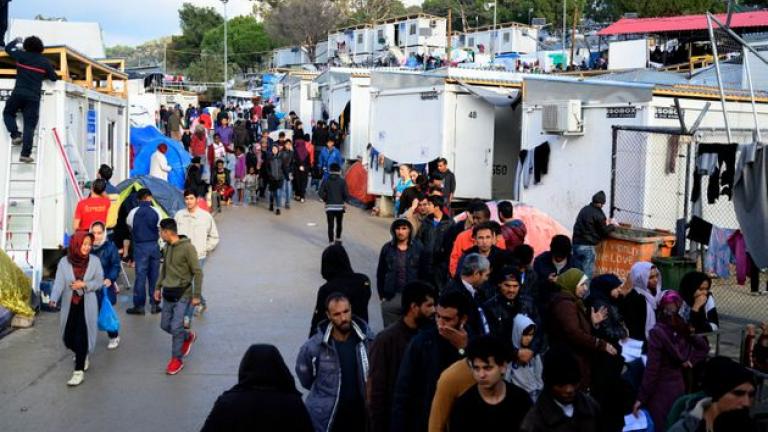 Κορονοϊός: Αυστηρότεροι κανόνες περιορισμού κυκλοφορίας στις δομές προσφύγων και μεταναστών (ΒΙΝΤΕΟ)
