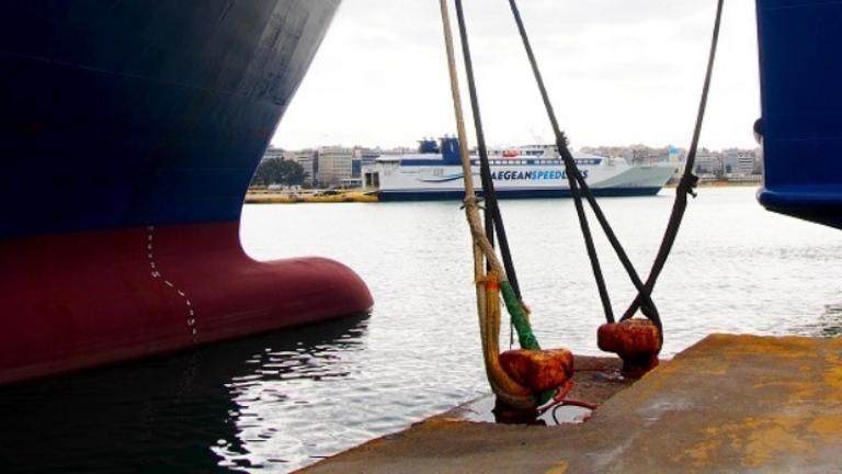 Μέτρα για περιορισμό των μετακινήσεων προς τα νησιά ανακοίνωσε ο υπουργός Ναυτιλίας