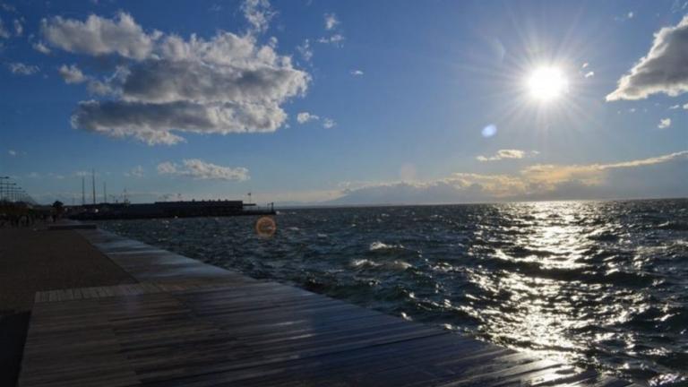 Καιρός (14/3): Ηλιοφάνεια και υψηλές για την εποχή θερμοκρασίες