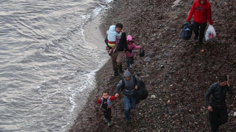Περίπου 1.000 μετανάστες-πρόσφυγες στα νησιά το τελευταίο 24ωρο