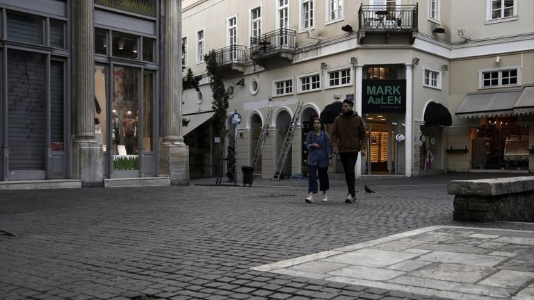 Περιορισμοί στις μετακινήσεις εκτός οικίας - Ανοιχτό το ενδεχόμενο απαγόρευσης της κυκλοφορίας